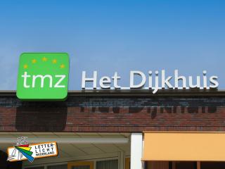 Led gevelbelettering en lichtbak zorginstelling